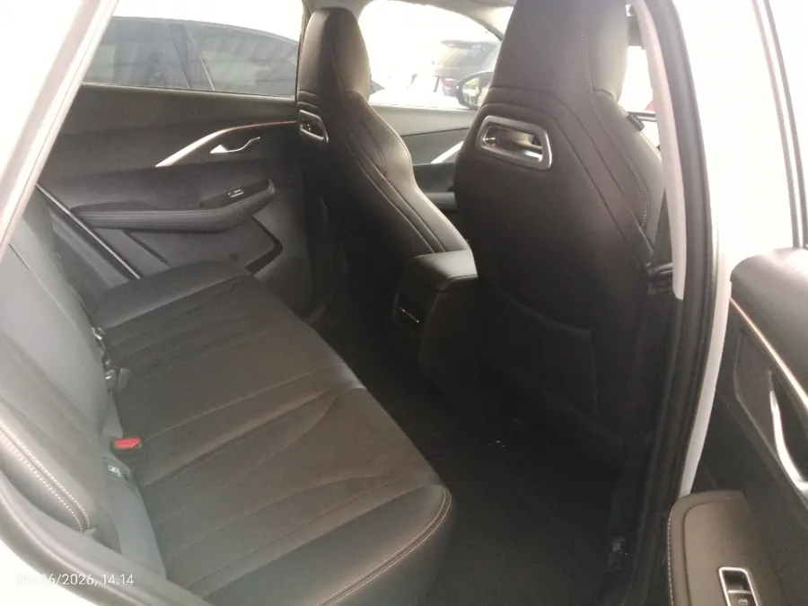 Foto Mobil Bekas Kabin Belakang Chery Omoda 5 1.5 Comfort Z tahun 2023