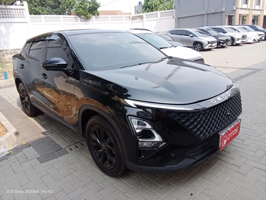 Foto Mobil Bekas Kanan Depan Chery Omoda 5 1.5 Comfort Z tahun 2025