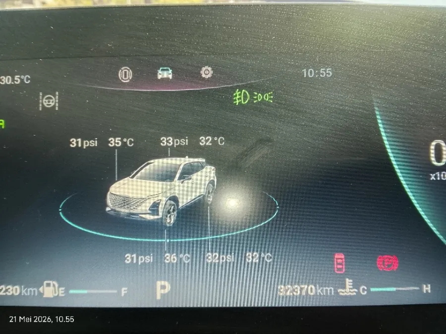 Foto Mobil Bekas Odometer Chery Omoda 5 1.5 Luxury RZ tahun 2023