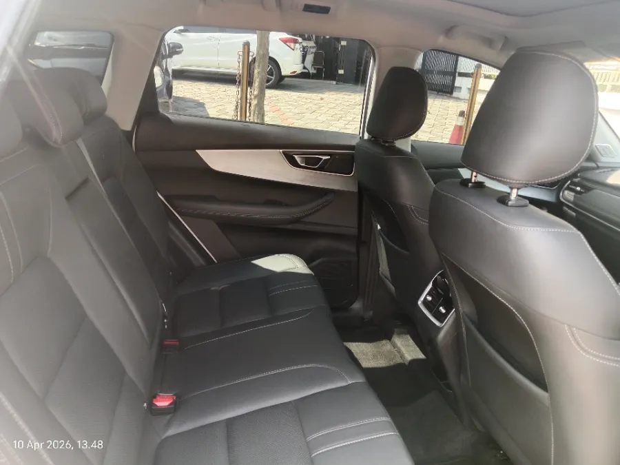 Foto Mobil Bekas Kabin Belakang Chery Tiggo 1.5 tahun 2023