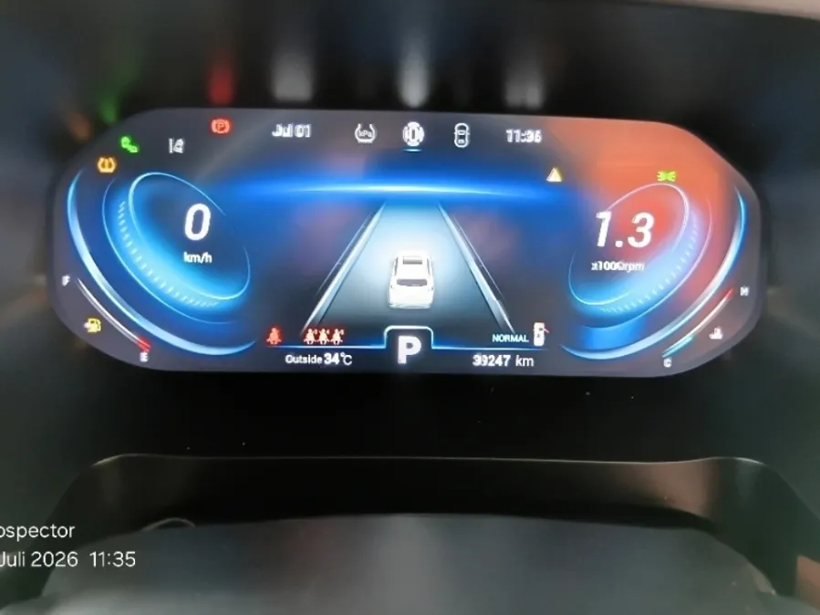 Foto Mobil Bekas Odometer Chery Tiggo 8 Pro 2.0 Premium tahun 2023