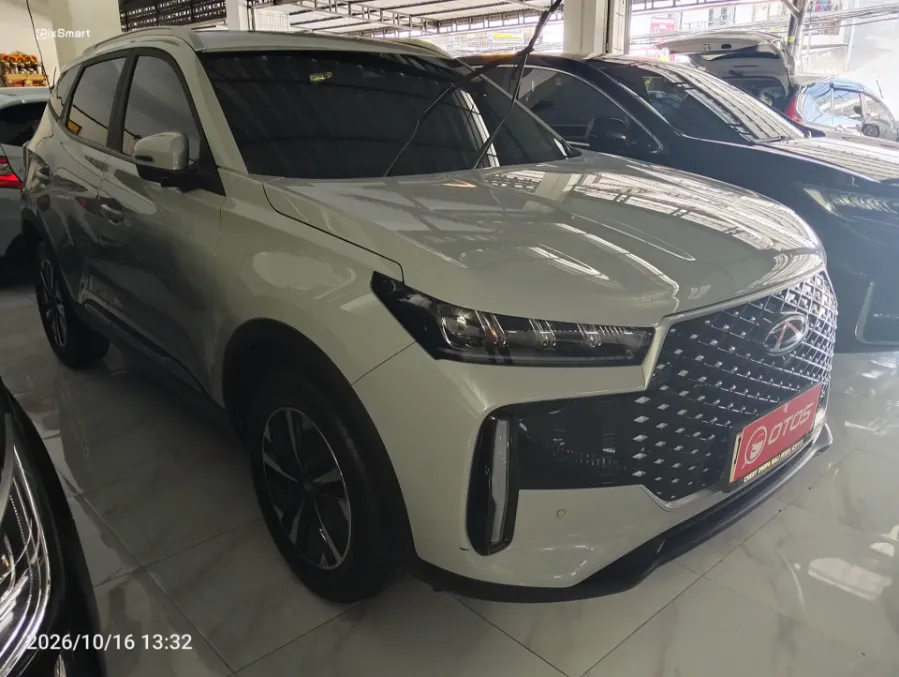 Foto Mobil Bekas Kanan Depan Chery Tiggo Cross 1.5 Comfort tahun 2025