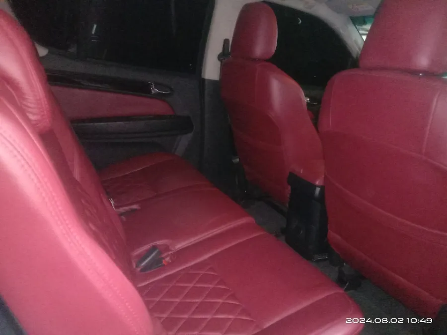 Foto Mobil Bekas Kabin Belakang Chevrolet Trailblazer 2.5 LTZ tahun 2017
