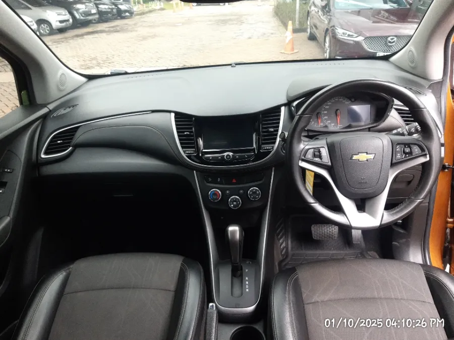 Foto Mobil Bekas Dashboard Chevrolet Trax 1.4 LTZ tahun 2017