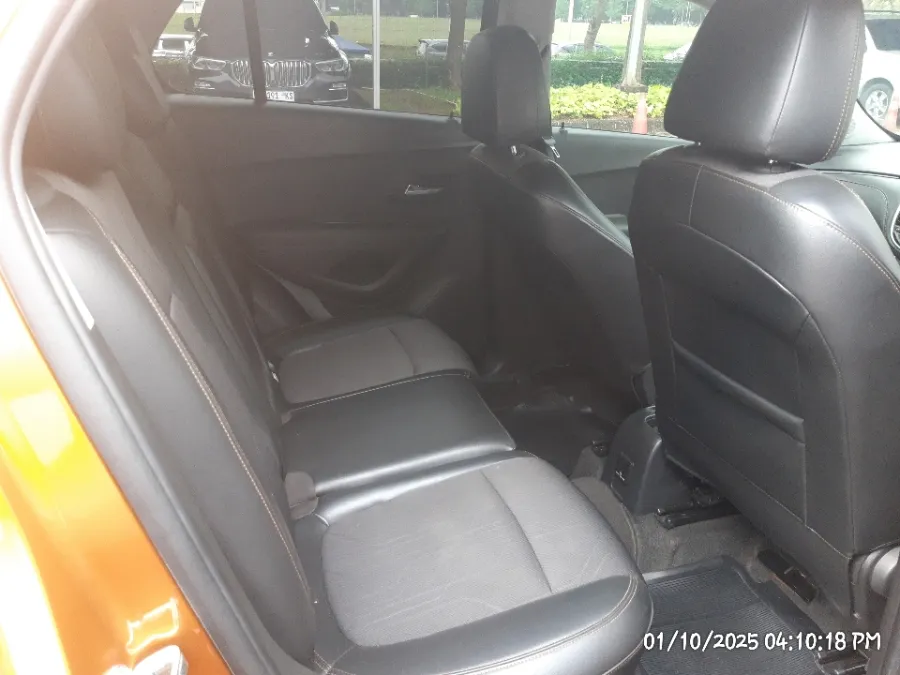 Foto Mobil Bekas Kabin Belakang Chevrolet Trax 1.4 LTZ tahun 2017