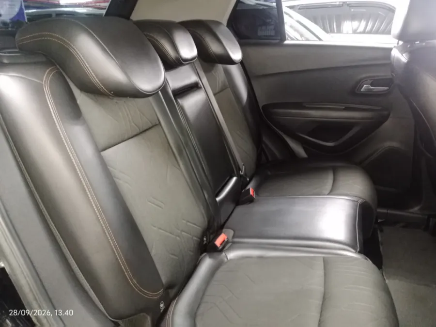 Foto Mobil Bekas Kabin Belakang Chevrolet Trax 1.4 LTZ tahun 2017