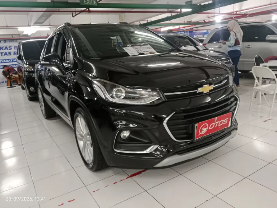 Foto Mobil Bekas Kanan Depan Chevrolet Trax 1.4 LTZ tahun 2017