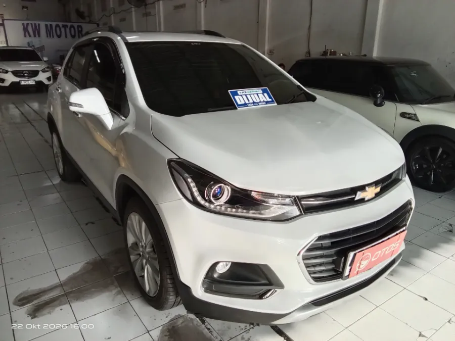 Foto Mobil Bekas Kanan Depan Chevrolet Trax 1.4 LTZ tahun 2017