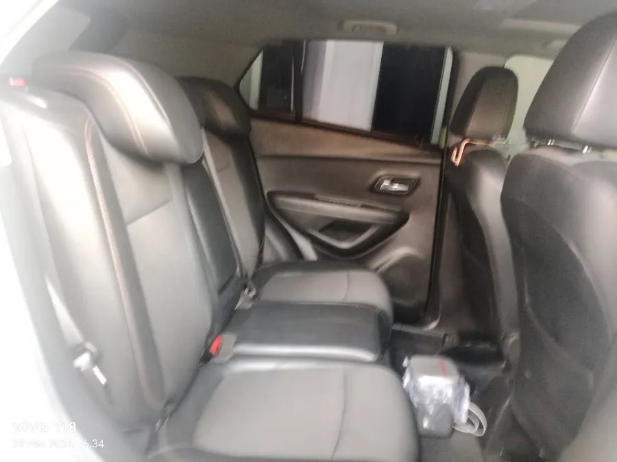 Foto Mobil Bekas Kabin Belakang Chevrolet Trax 1.4 Premier tahun 2018