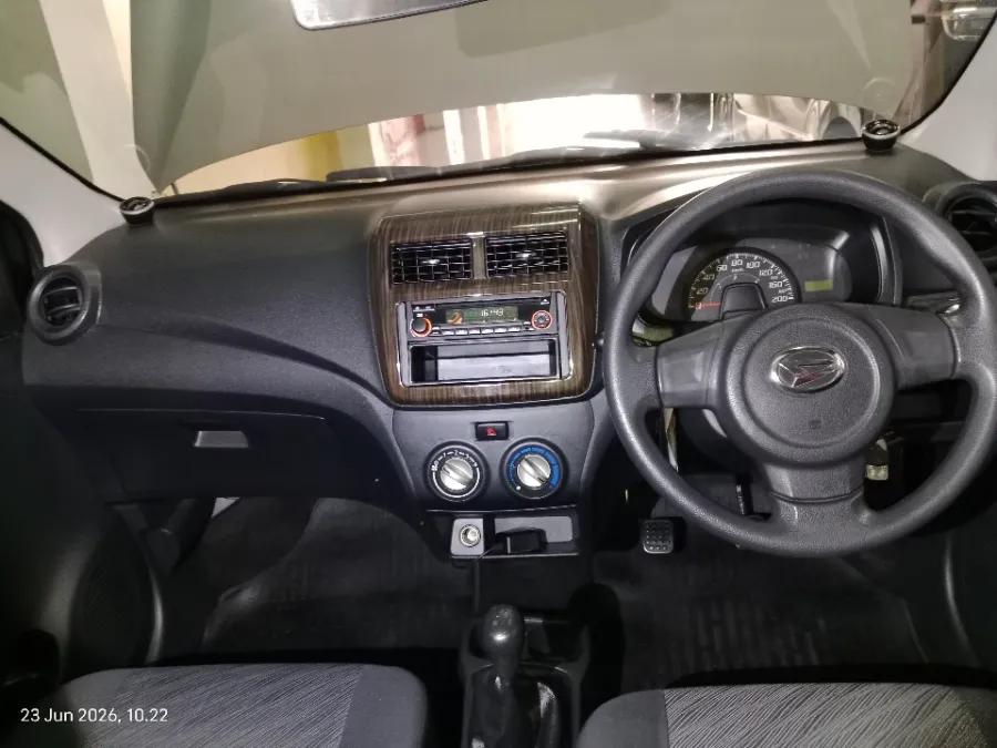 Foto Mobil Bekas Dashboard Daihatsu Ayla 1.0 tahun 2013
