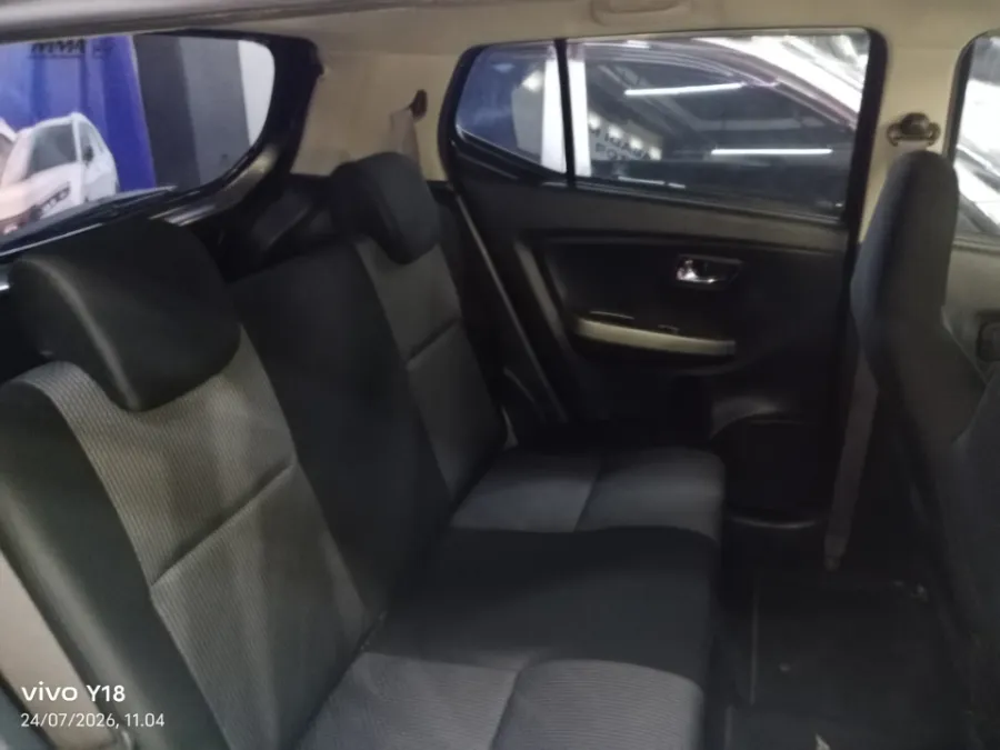 Foto Mobil Bekas Kabin Belakang Daihatsu Ayla 1.0 tahun 2021
