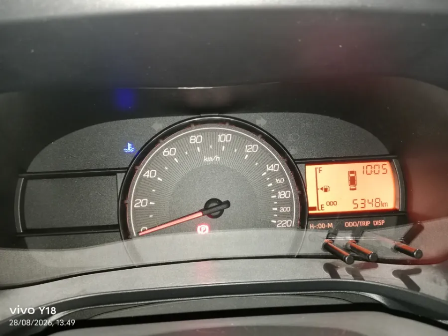 Foto Mobil Bekas Odometer Daihatsu Ayla 1.0 tahun 2024