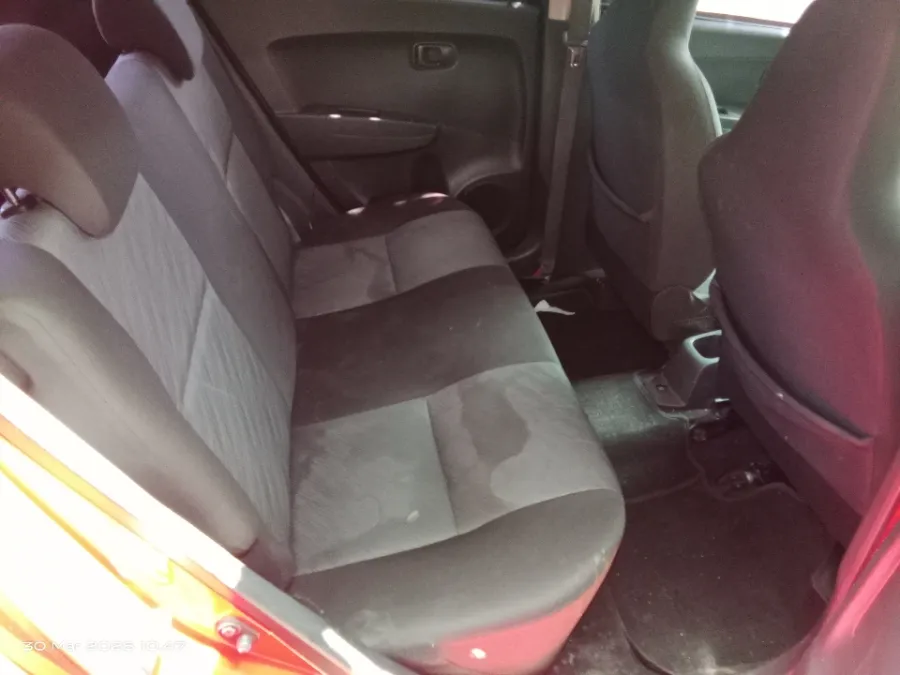 Foto Mobil Bekas Kabin Belakang Daihatsu Ayla 1.0 M tahun 2017
