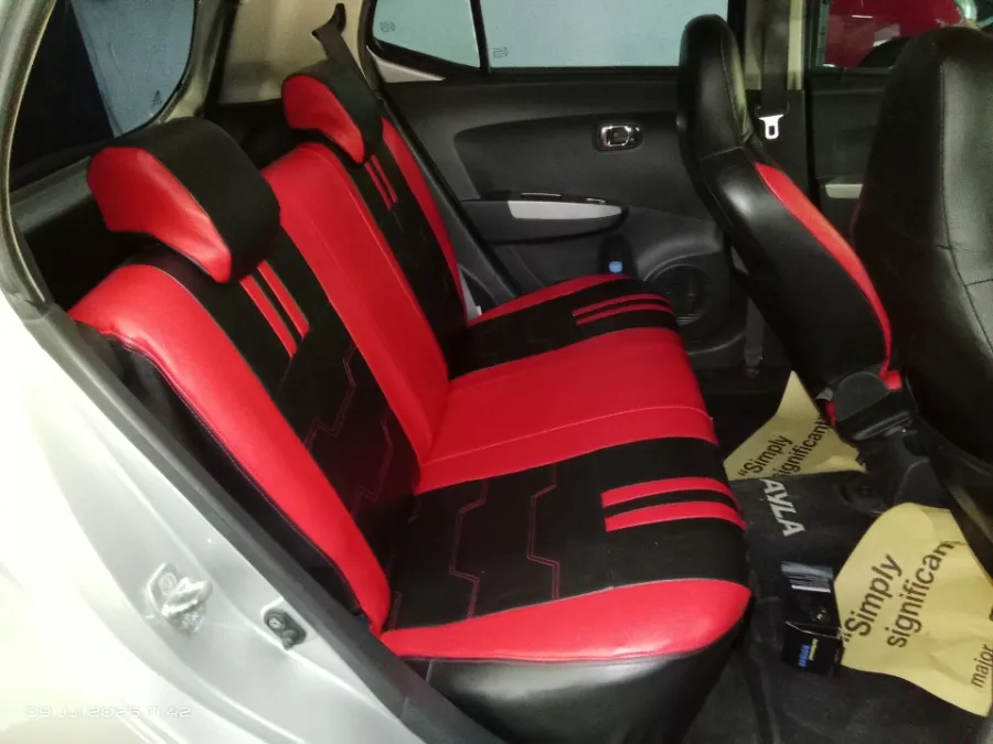 Foto Mobil Bekas Kabin Belakang Daihatsu Ayla 1.0 X tahun 2016
