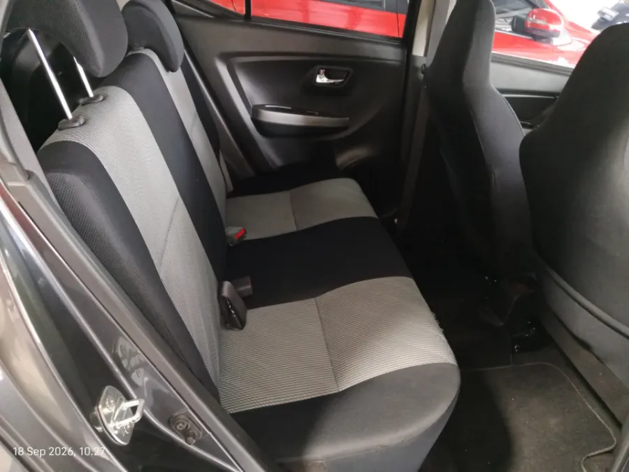 Foto Mobil Bekas Kabin Belakang Daihatsu Ayla 1.0 X tahun 2017