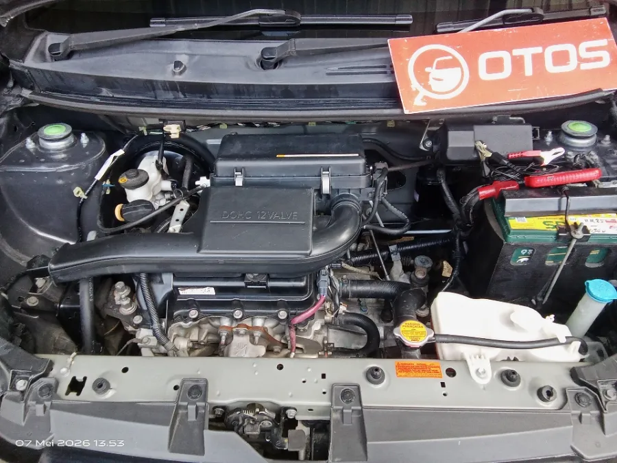Foto Mobil Bekas Mesin Daihatsu Ayla 1.0 X tahun 2017