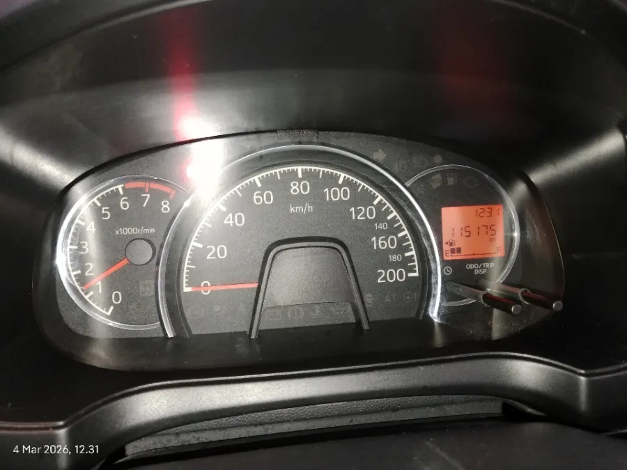 Foto Mobil Bekas Odometer Daihatsu Ayla 1.0 X tahun 2017