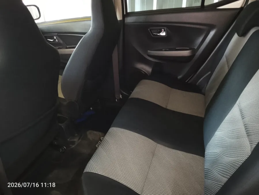 Foto Mobil Bekas Kabin Belakang Daihatsu Ayla 1.0 X tahun 2018