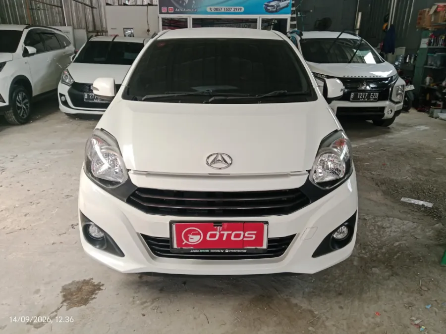 Foto Mobil Bekas Tampak Depan Daihatsu Ayla 1.0 X tahun 2020