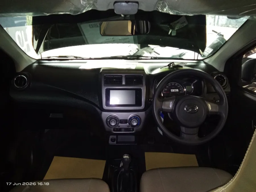Foto Mobil Bekas Dashboard Daihatsu Ayla 1.0 X tahun 2023