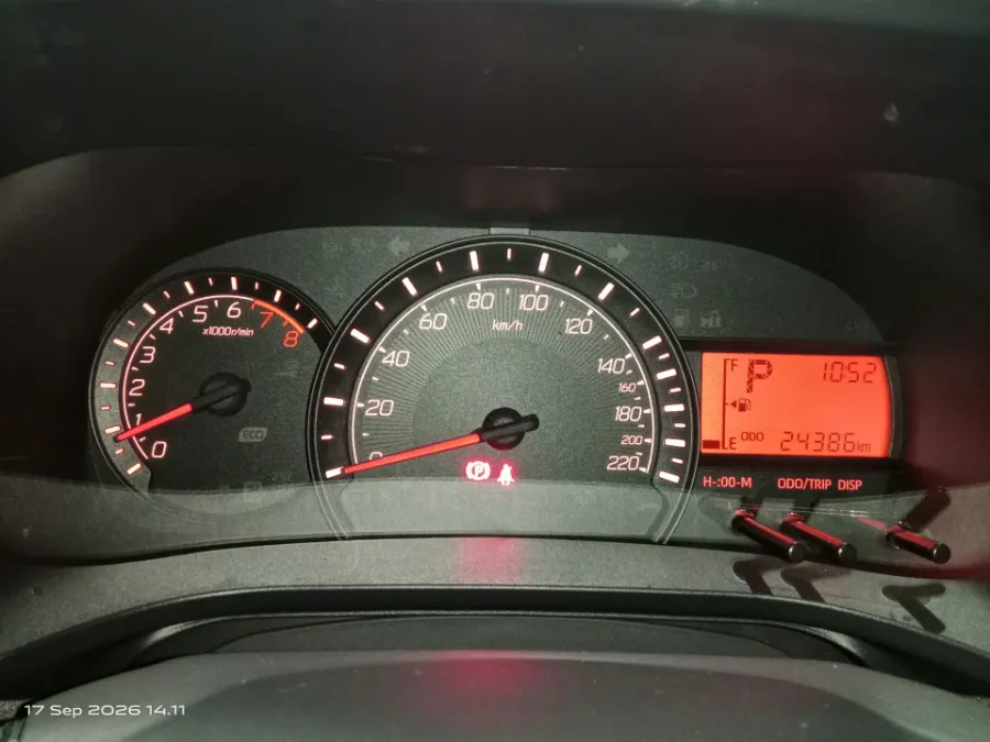 Foto Mobil Bekas Odometer Daihatsu Ayla 1.0 X tahun 2023