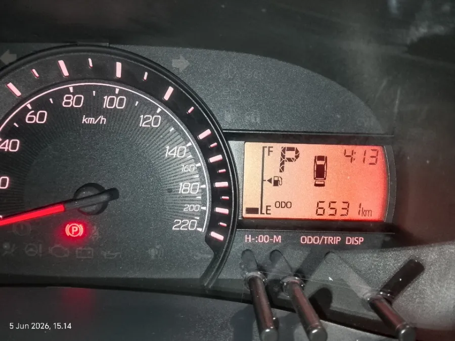 Foto Mobil Bekas Odometer Daihatsu Ayla 1.0 X tahun 2025