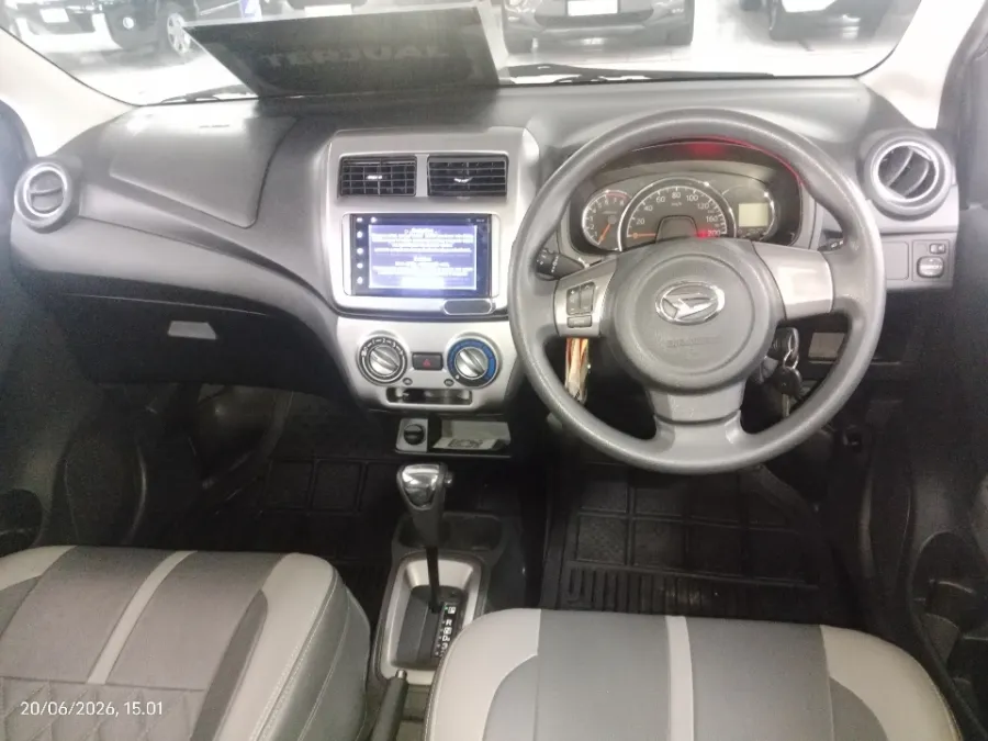 Foto Mobil Bekas Dashboard Daihatsu Ayla 1.2 R tahun 2018