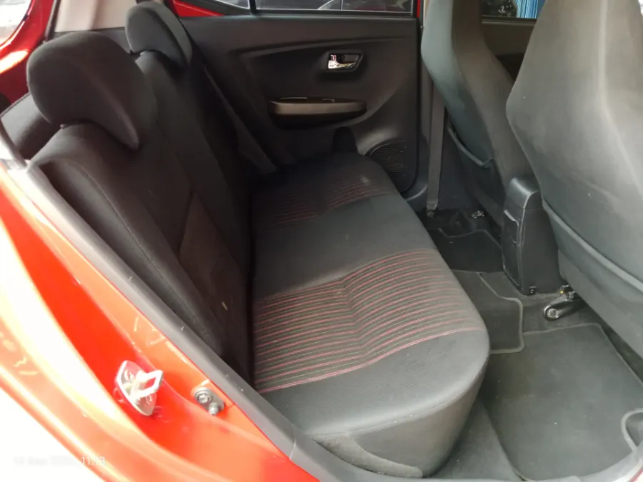 Foto Mobil Bekas Kabin Belakang Daihatsu Ayla 1.2 R tahun 2019