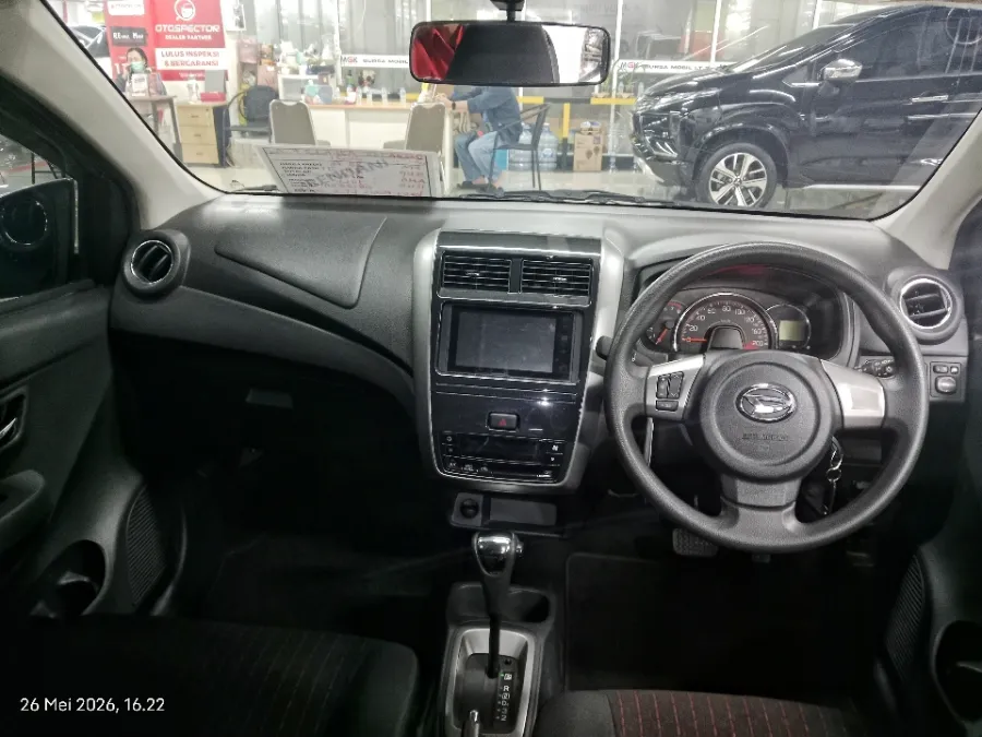 Foto Mobil Bekas Dashboard Daihatsu Ayla 1.2 R tahun 2021