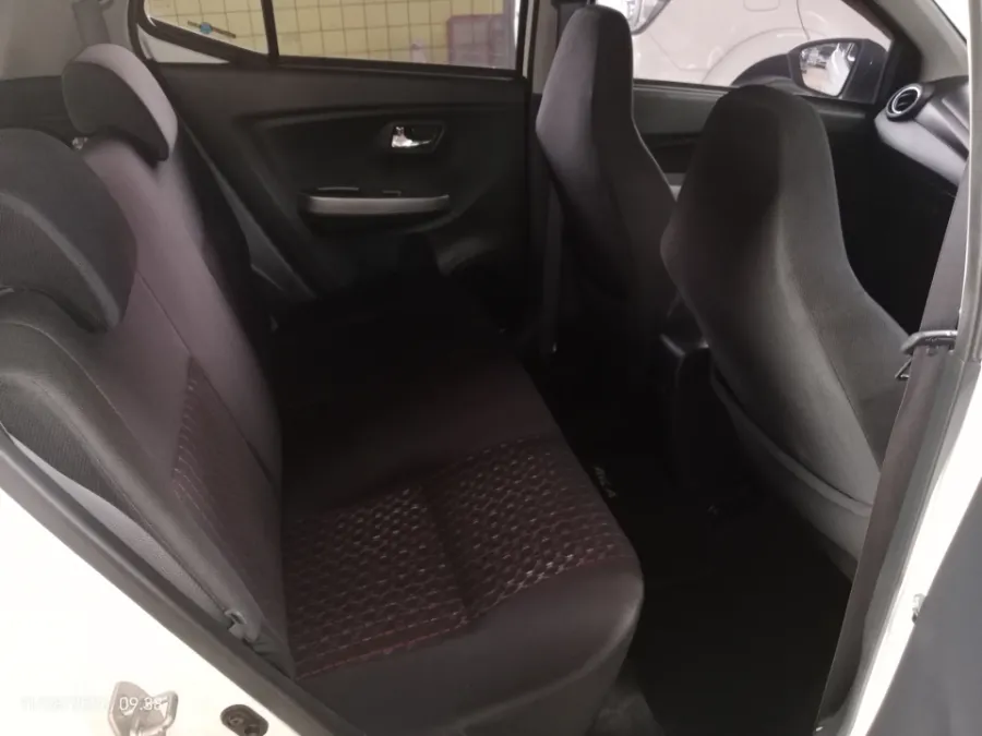 Foto Mobil Bekas Kabin Belakang Daihatsu Ayla 1.2 R tahun 2022