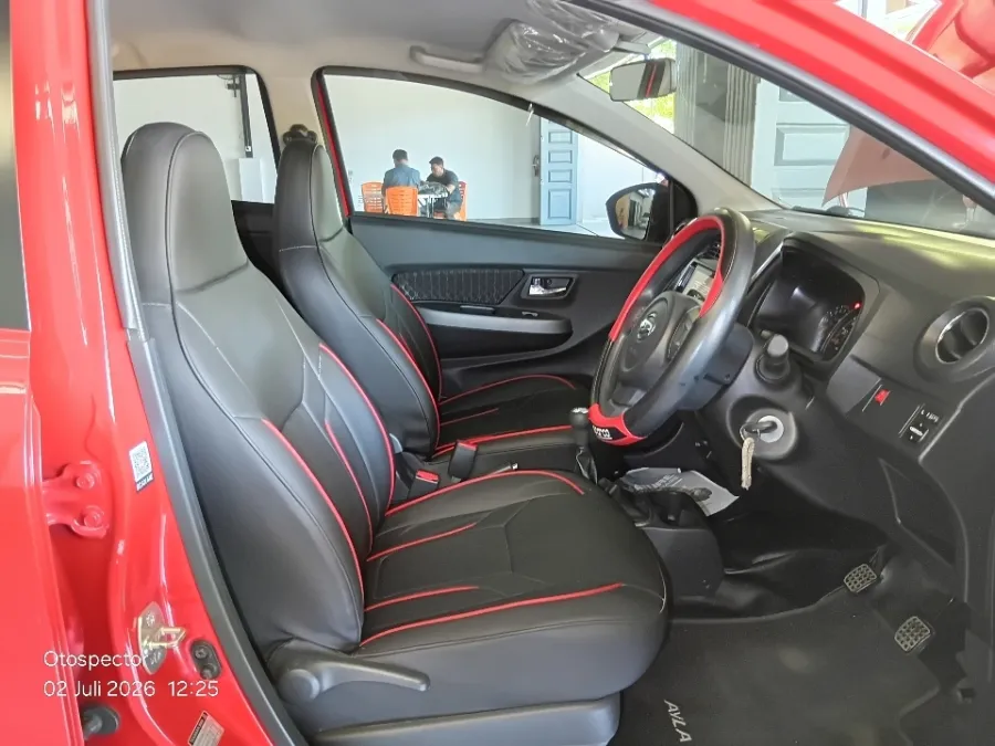 Foto Mobil Bekas Kabin Depan Daihatsu Ayla 1.2 R tahun 2022