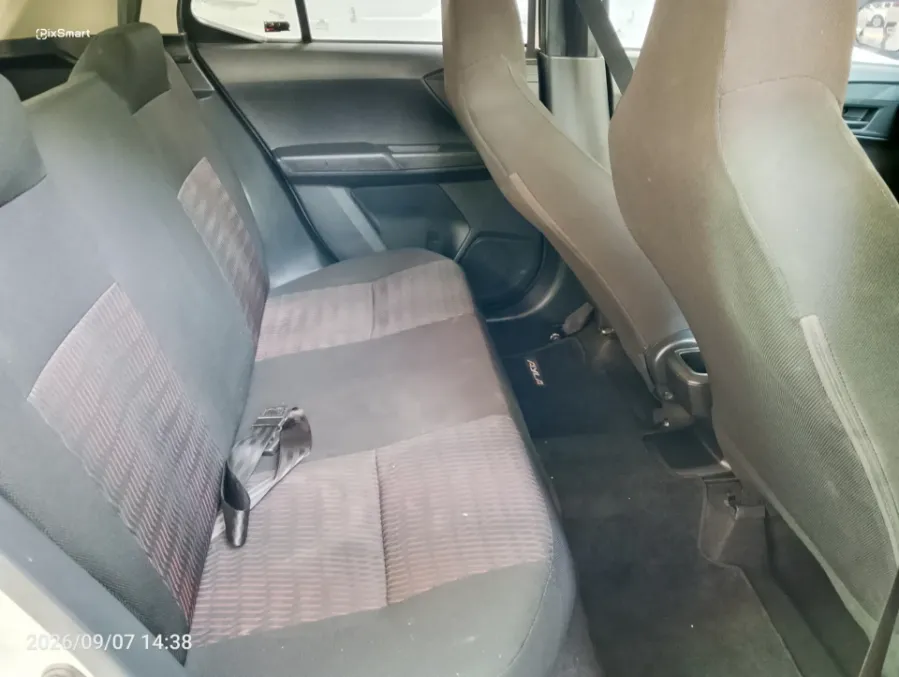 Foto Mobil Bekas Kabin Belakang Daihatsu Ayla 1.2 R tahun 2023