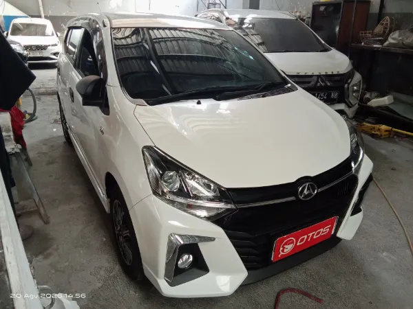 2023 Daihatsu Ayla 1.2 R - Foto 1 dari 6
