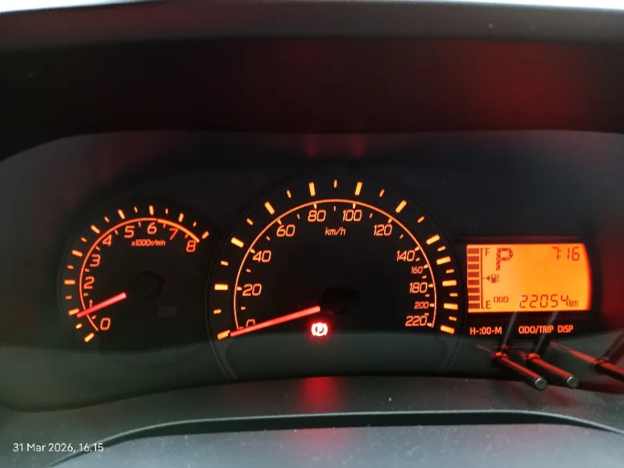 Foto Mobil Bekas Odometer Daihatsu Ayla 1.2 R tahun 2023