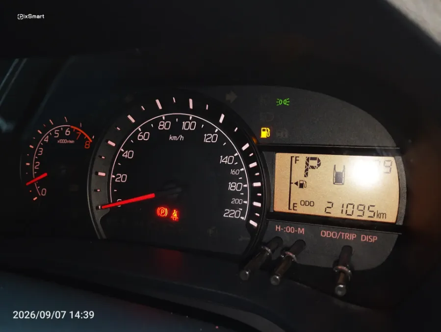 Foto Mobil Bekas Odometer Daihatsu Ayla 1.2 R tahun 2023