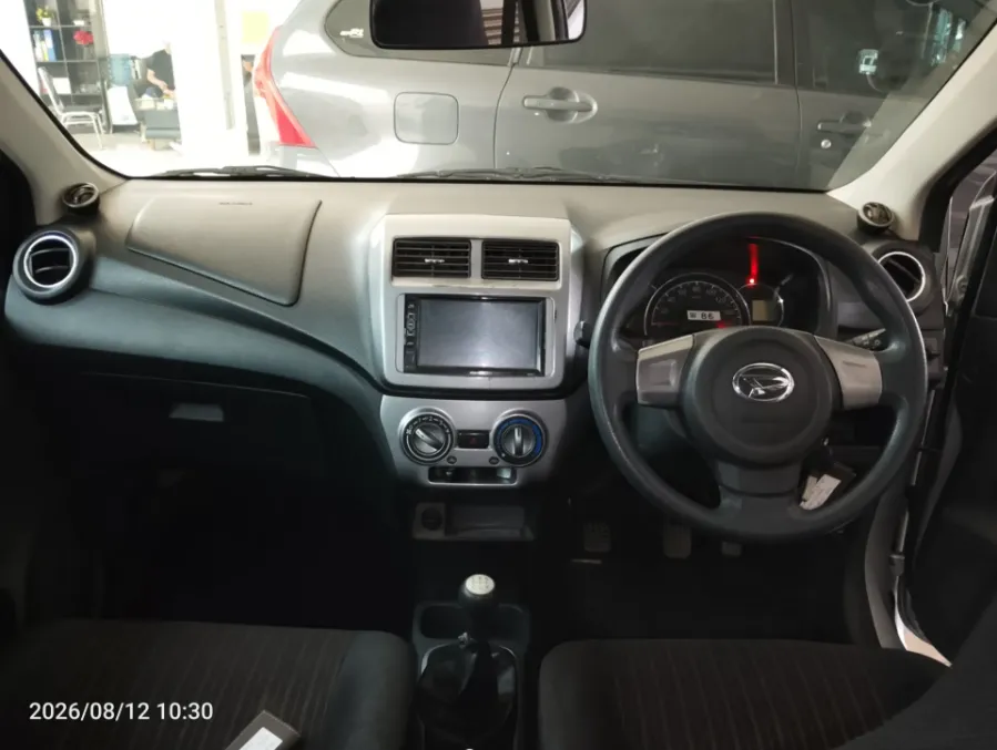 Foto Mobil Bekas Dashboard Daihatsu Ayla 1.2 X tahun 2018