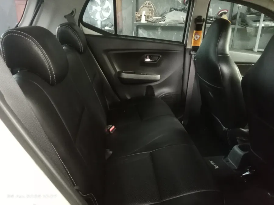 Foto Mobil Bekas Kabin Belakang Daihatsu Ayla 1.2 X tahun 2019