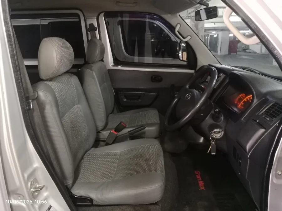 Foto Mobil Bekas Kabin Depan Daihatsu Gran Max 1.3 tahun 2019