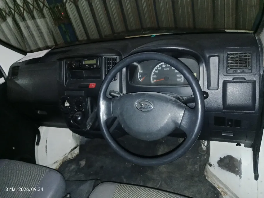 Foto Mobil Bekas Dashboard Daihatsu Gran Max 1.3 Blind Van tahun 2018