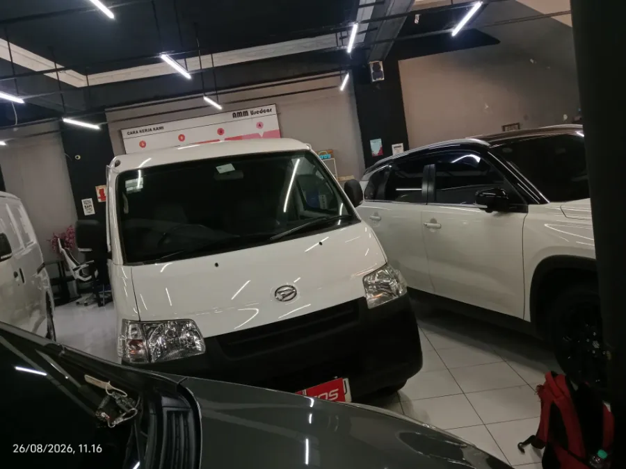 Foto Mobil Bekas Kanan Depan Daihatsu Gran Max 1.3 Blind Van tahun 2022