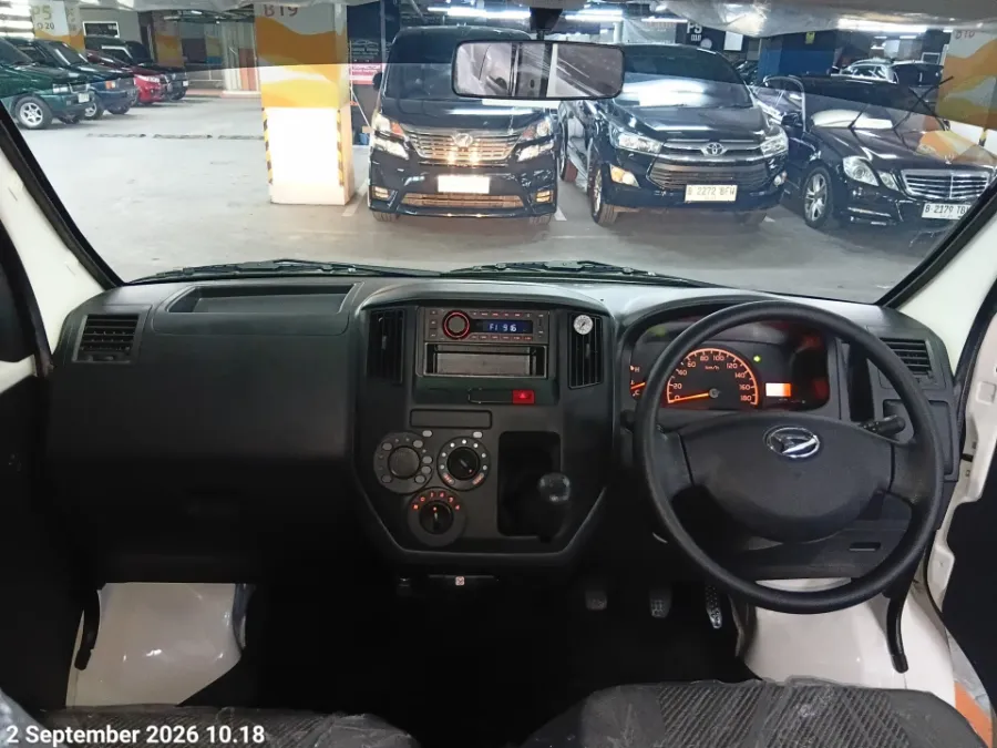 Foto Mobil Bekas Dashboard Daihatsu Gran Max 1.3 Blind Van tahun 2026