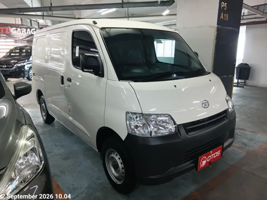 Foto Mobil Bekas Kanan Depan Daihatsu Gran Max 1.3 Blind Van tahun 2026