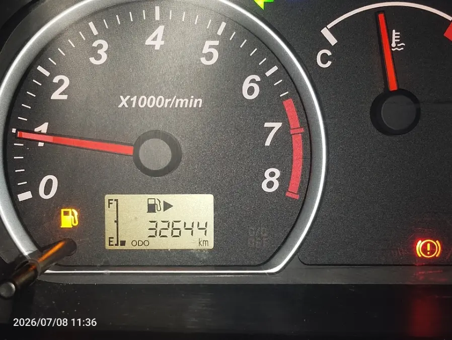 Foto Mobil Bekas Odometer Daihatsu Luxio 1.5 D tahun 2023