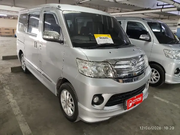 2016 Daihatsu Luxio 1.5 X