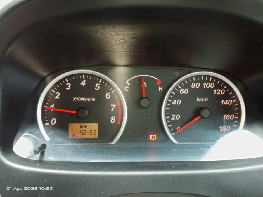 Foto Mobil Bekas Odometer Daihatsu Luxio 1.5 X tahun 2018
