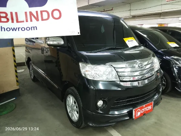 2020 Daihatsu Luxio 1.5 X - Foto 1 dari 6