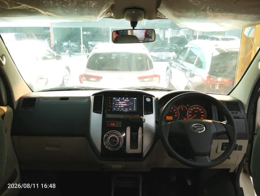 Foto Mobil Bekas Dashboard Daihatsu Luxio 1.5 X tahun 2021
