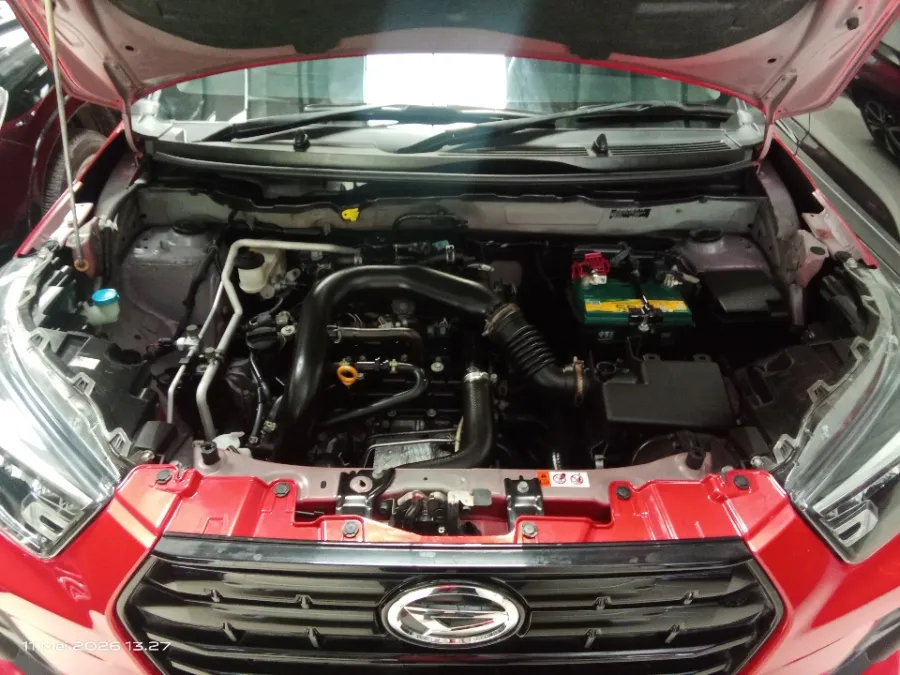 Foto Mobil Bekas Mesin Daihatsu Rocky 1.0 R tahun 2021