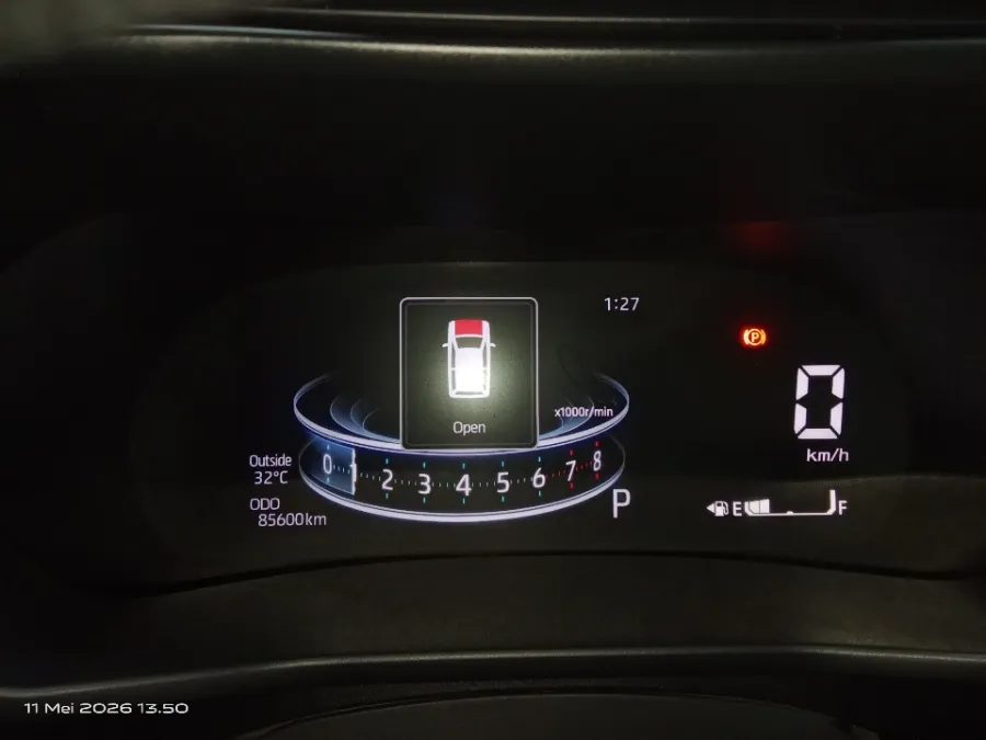 Foto Mobil Bekas Odometer Daihatsu Rocky 1.0 R tahun 2021