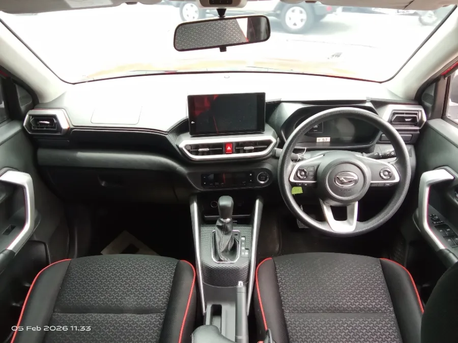 Foto Mobil Bekas Dashboard Daihatsu Rocky 1.0 R tahun 2022